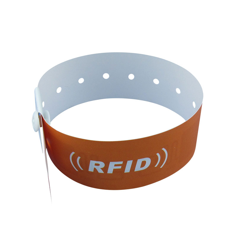 RFID qolbaqları ilə identifikasiya qolbaqları arasında fərq nədir?